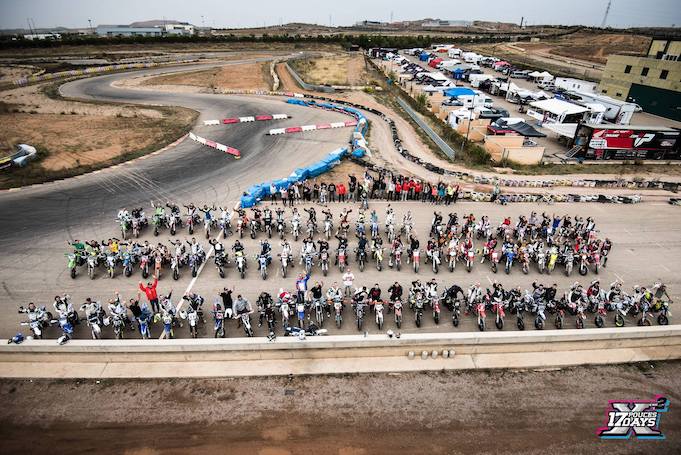 L'ensemble des participants pilotes et accompagnateurs aux 17 Days en Espagne
