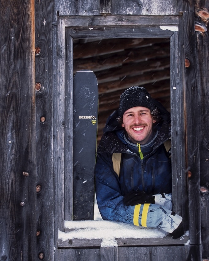 Photo portrait d'Hugo Laugier, skieur en équipe de France de ski freestyle
