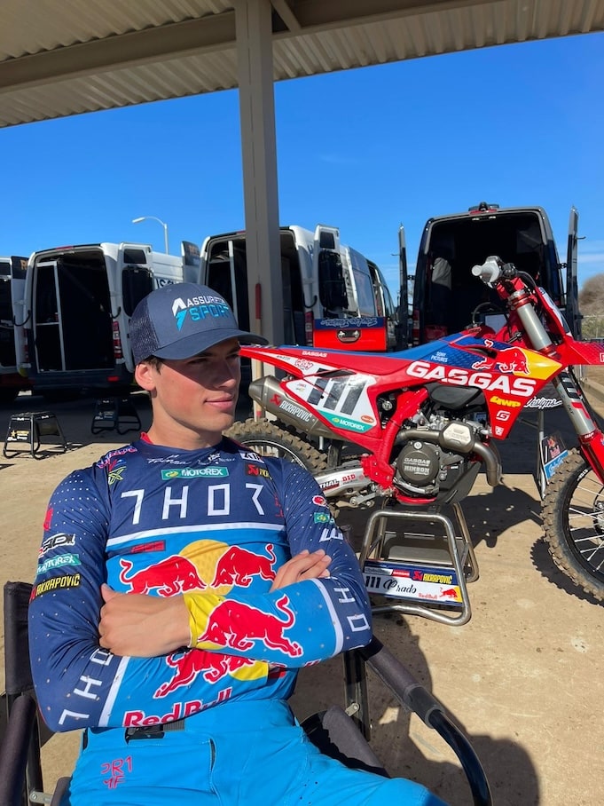 Portrait photo de Jorge Prado, champion du monde de motocross