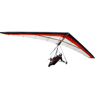 deltaplano in volo sopra una cresta di montagna