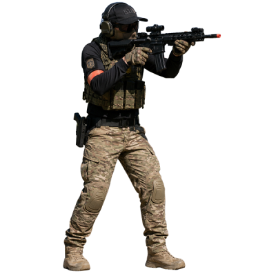 jugador de airsoft apuntando durante una partida